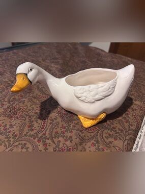 Vintage Ardco White Ceramic Goose‎ Duck Planter Bisque